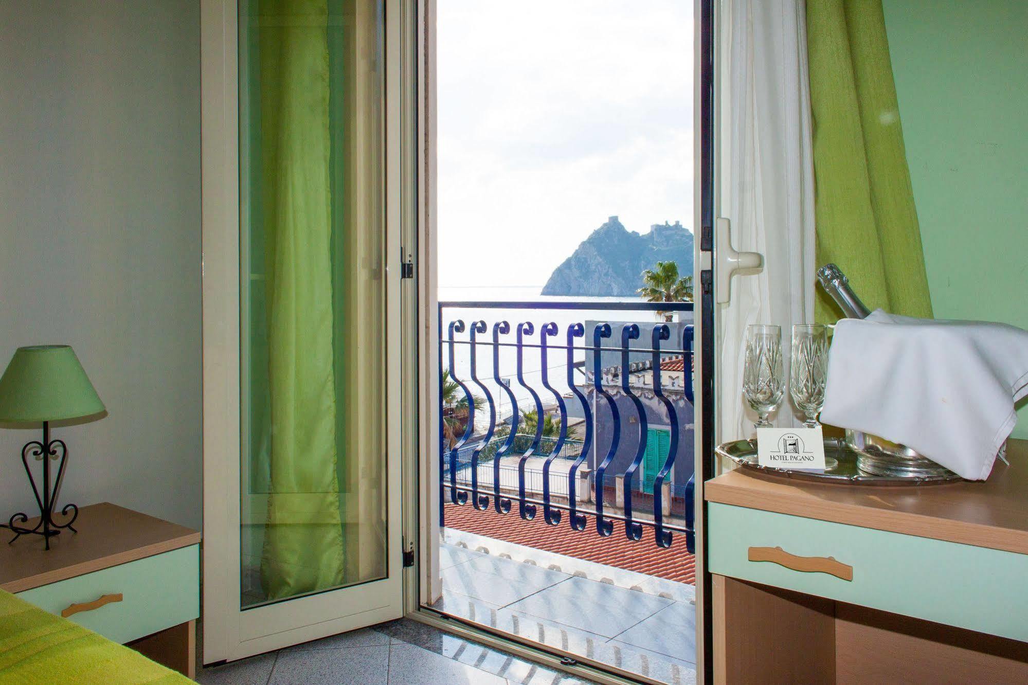 Hotel Pagano Sant'Alessio Siculo Ngoại thất bức ảnh